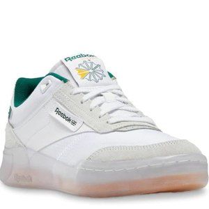 New, fresh out of the box: Reebok CLUB C FUTURE LEGACY SNEAKER